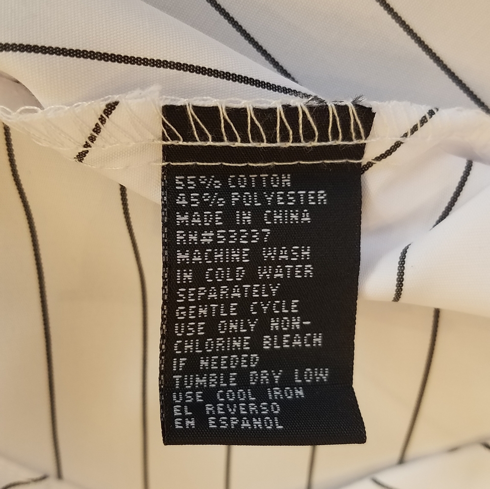Unique Spectrum Button Down 2X - Picture 4 of 5